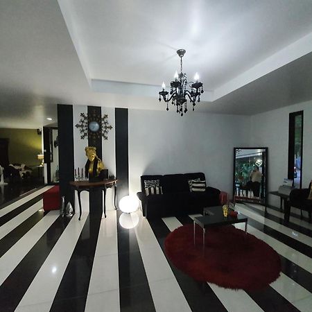 @Room Apartment Bangkok Buitenkant foto